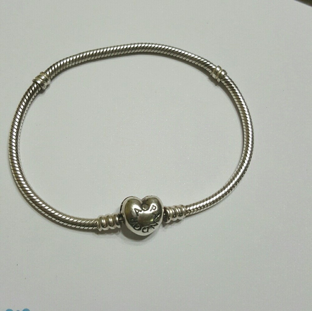 Authentic Pandora heart clasp bracelet 8" length